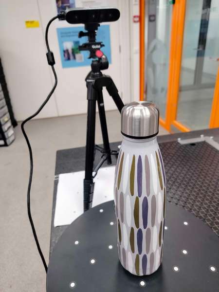 Scanner and object